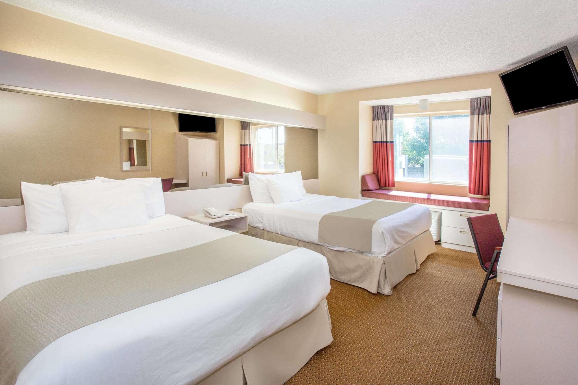 Microtel Inn & Suites By Wyndham Tifton Extérieur photo