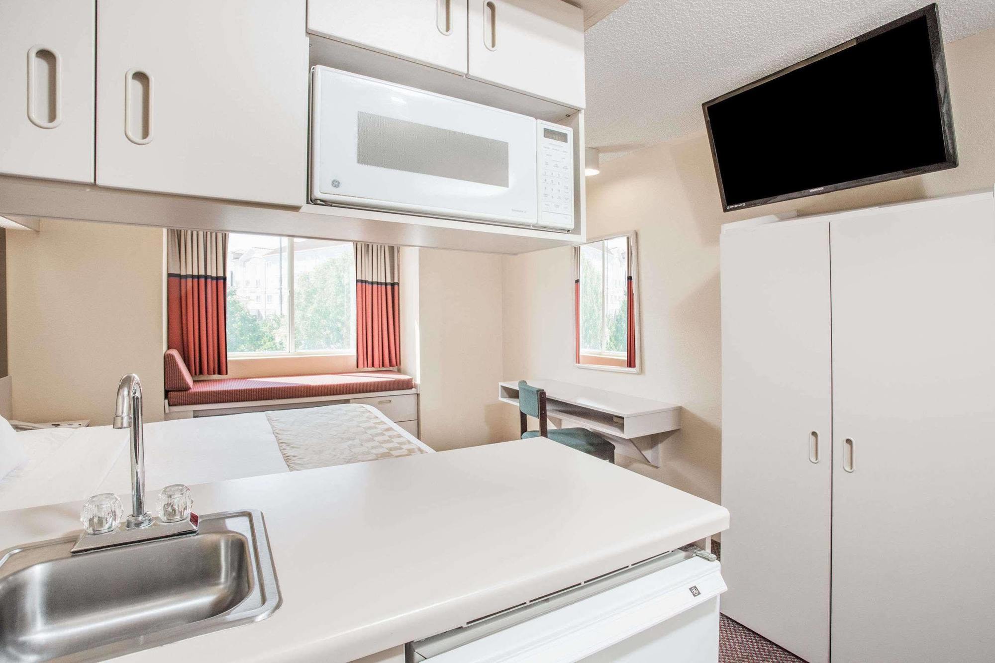 Microtel Inn & Suites By Wyndham Tifton Extérieur photo