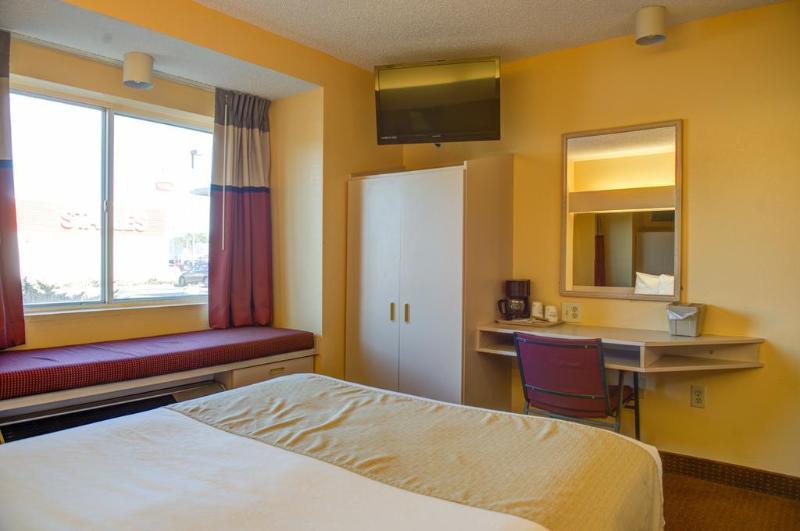 Microtel Inn & Suites By Wyndham Tifton Extérieur photo